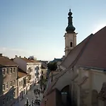 The Square