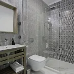 The Square 4*