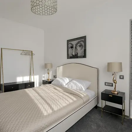 The Square Ξενοδοχείο Κλουζ-Ναπόκα