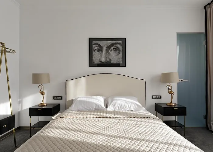 Hotell The Square Cluj-Napoca